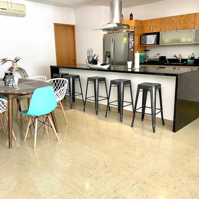 Modern Apartment Pool, Balcony & Views - Appartement 2 Chambres - 4