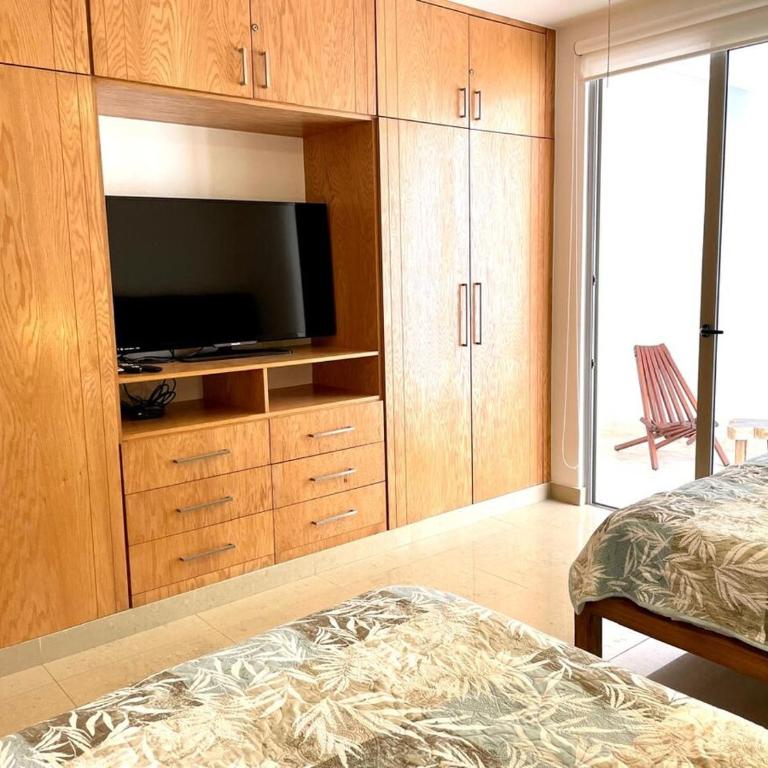 Modern Apartment Pool, Balcony & Views - Appartement 2 Chambres - 8