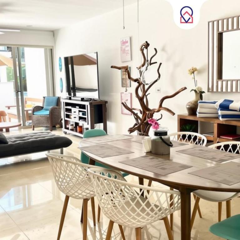 Modern Apartment Pool, Balcony & Views - Appartement 2 Chambres - 13