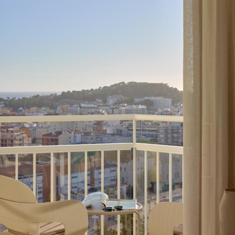 Meliá Lloret de Mar - Camera Deluxe con Vista Giardino - 3