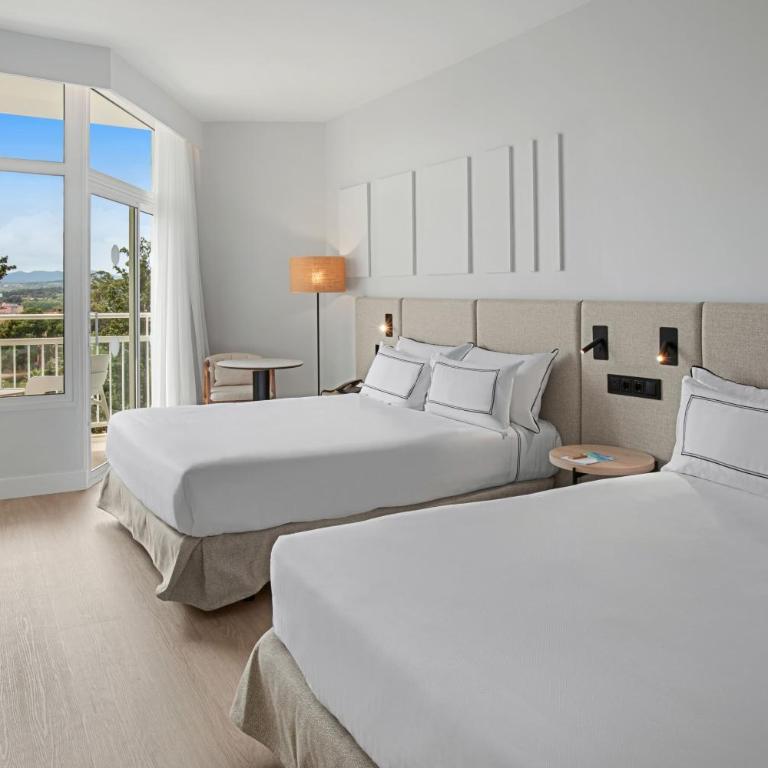 Meliá Lloret de Mar - Camera Grand Premium (2 Adulti + 2 Bambini) - 4
