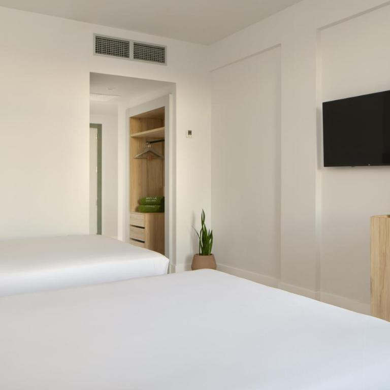 Meliá Lloret de Mar - Camera Grand Premium (2 Adulti + 2 Bambini) - 7