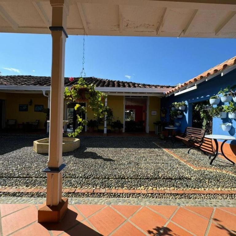 Caja De Oro - Finca Colonial de 6 Habitaciones y Jacuzzi en Fredonia - Casa de 6 dormitorios - 67