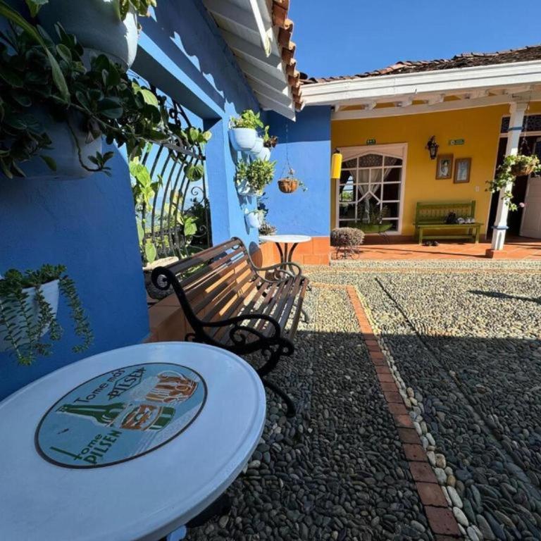 Caja De Oro - Finca Colonial de 6 Habitaciones y Jacuzzi en Fredonia - Casa de 6 dormitorios - 75