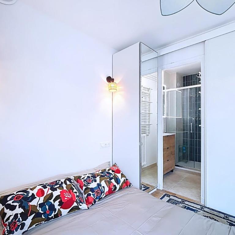 Cozy apartment with a view of the Sacré-Cœur - Appartamento - 15