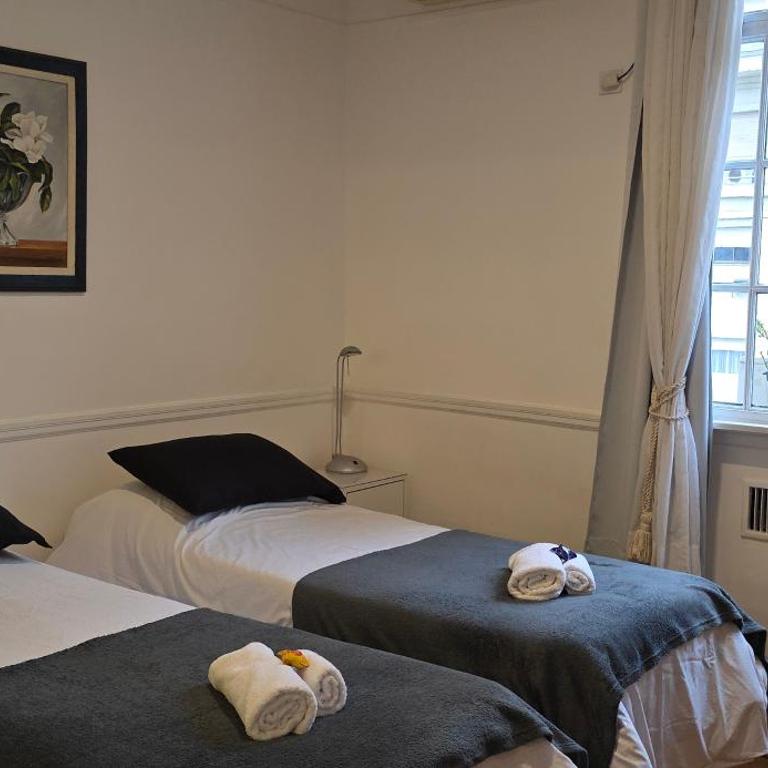 View of the Obelisco! Birthplace of Tango, Wine and Polo - Apartamento de 1 dormitorio - 14