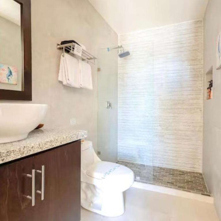 las Conchas Villa 6 Ocean-View Pool, Rooftop BBQ - Casa de 3 dormitorios - 10
