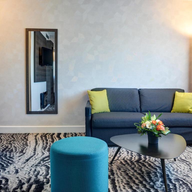 Novotel Paris 14 Porte d'Orléans - Camera Queen Executive con Divano 2 Posti - Vista Parigi - 9