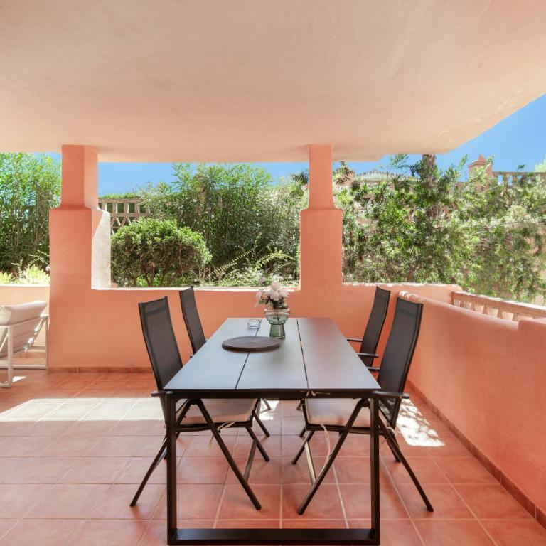 Altea Marbella - Two-Bedroom Deluxe Apartment with Garden View - 12