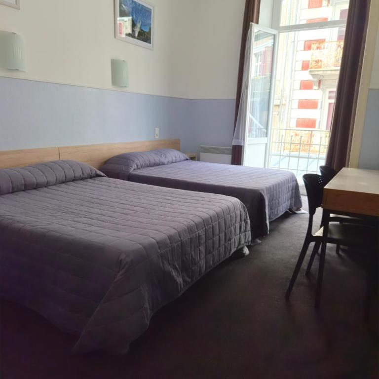 Hôtel Saint Sébastien - Chambre Quadruple - 4