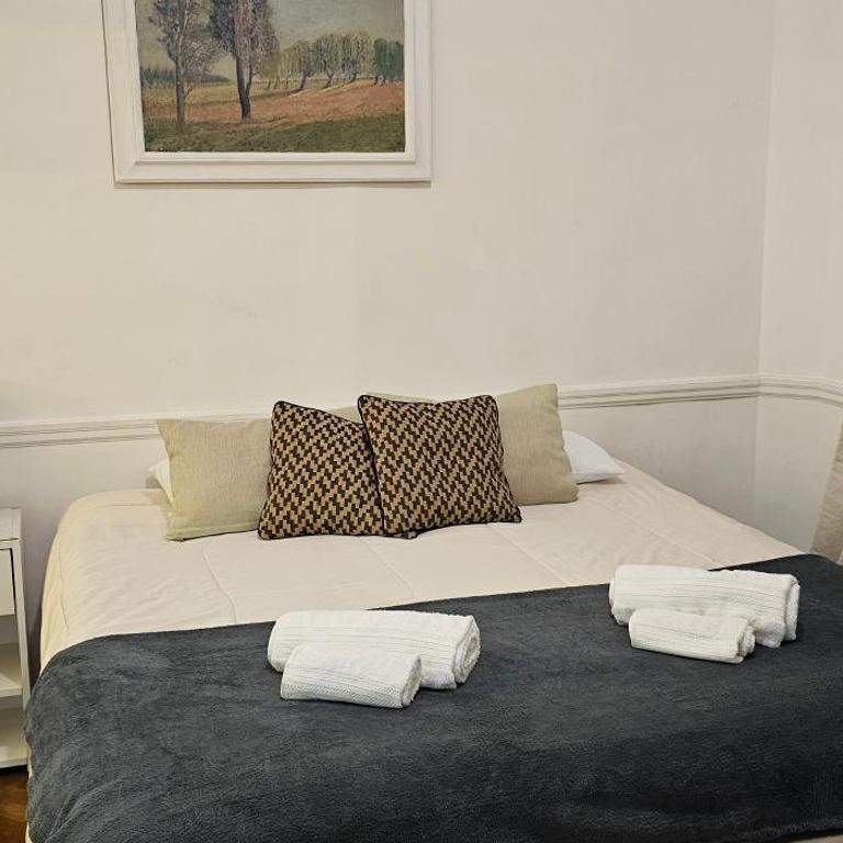 With a balcony overlooking the Obelisco, between Jacarandas and Tango - Apartamento de 1 dormitorio - 11