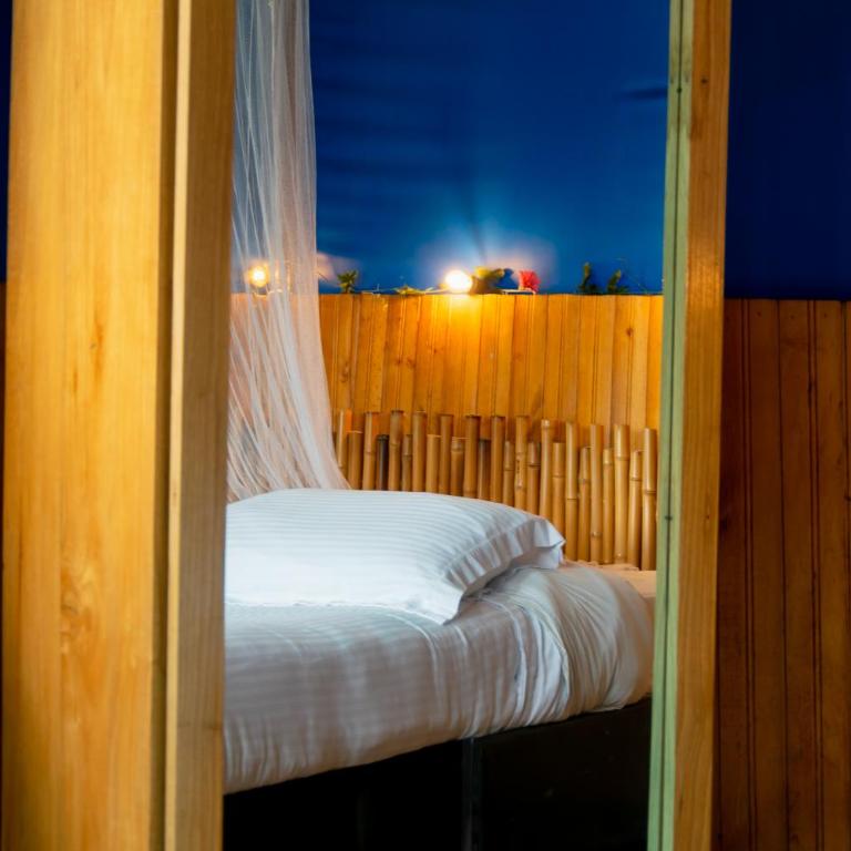 Villas del Rio Glamping - Double Room with Spa Bath - 11