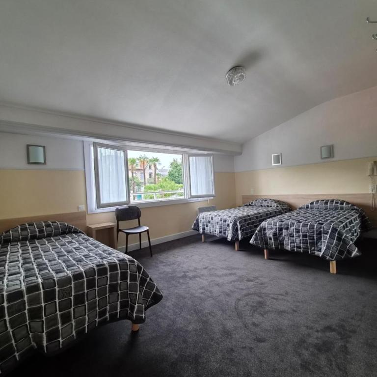 Hôtel Saint Sébastien - Chambre Triple - 4