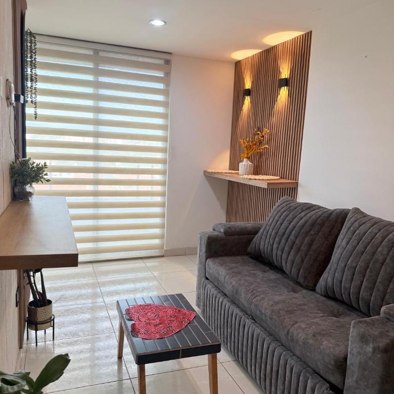 hermoso aparta estudio a 5 min del aeropuerto - Apartamento de 1 dormitorio - 10