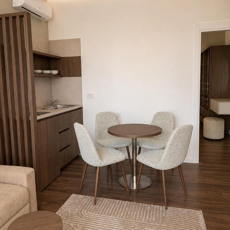 Guest House Fjola - Family Two-Bedroom Apartment with View - 4