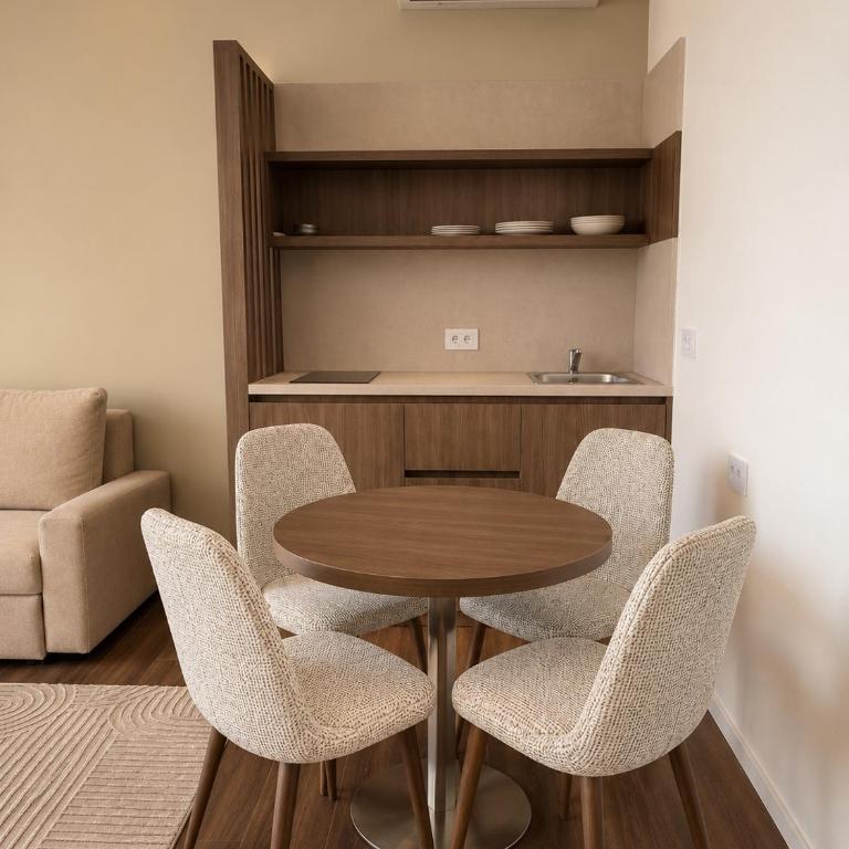 Guest House Fjola - Family Two-Bedroom Apartment with View - 5