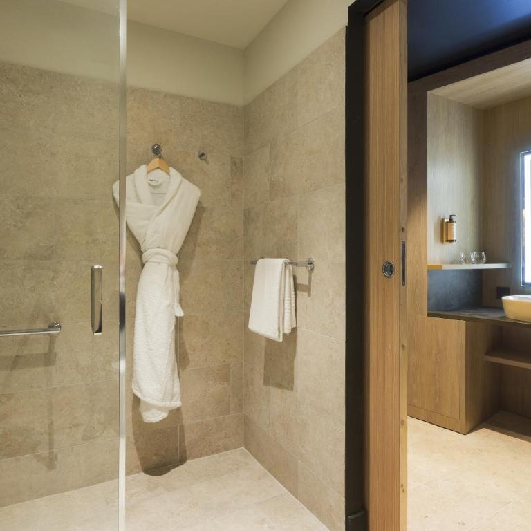 MERCURE NIMES CENTRE ARENES - Chambre Double ou Lits Jumeaux Classique - 3