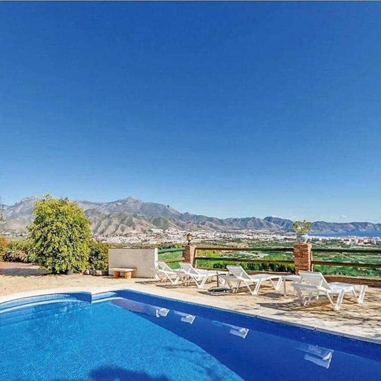 Charming Villa with the best Panoramic views - Three-Bedroom House - 2
