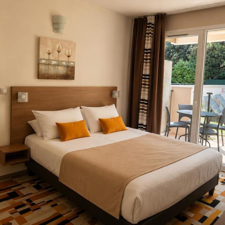 Forme-hotel & Spa Montpellier Sud-Est - Parc Expositions - Arena - Suite Familiale 2 Chambres avec Terrasse et Cuisine (2 Adultes + 2 Enfants) - 1