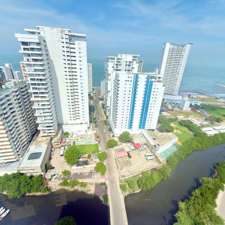 Exclusive 3 Bedroom Apartment - Sunset 47 - Apartment - 25