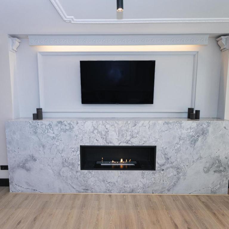All About Puente Romano Deluxe Apt - Apartment - 3