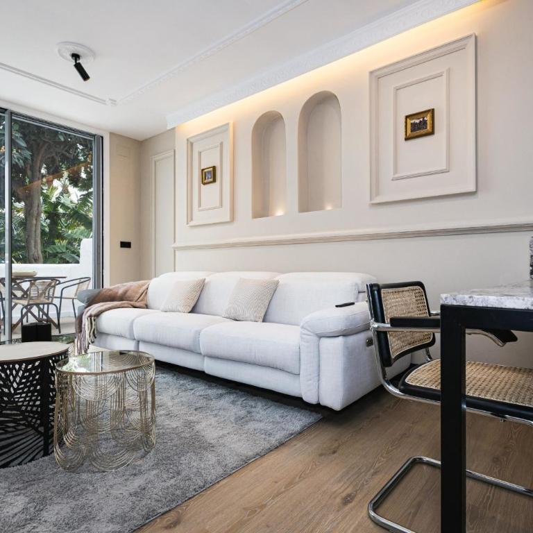 All About Puente Romano Deluxe Apt - Apartment - 2