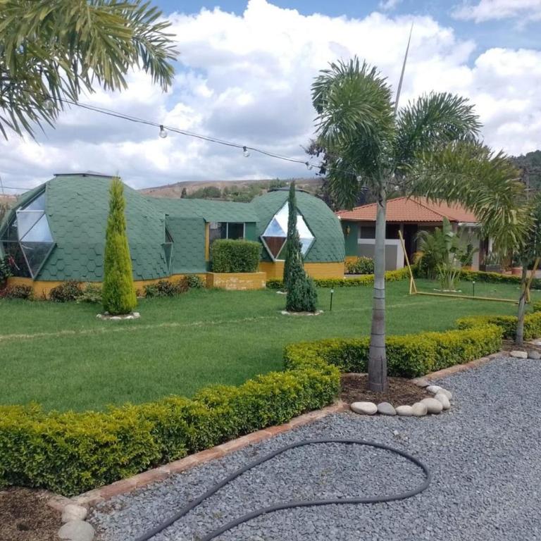 Charming Lodge Retreat in Tinjac, Colombia - Habitación Familiar - 2
