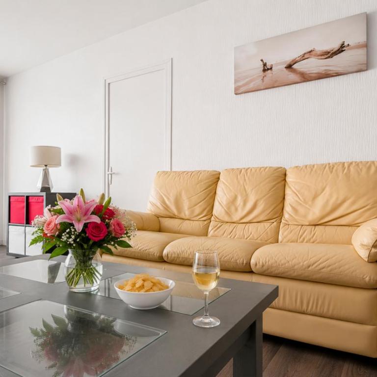 Grand T4 Balcon Proche Aéroport Lyon - Apartamento de 3 dormitorios - 5