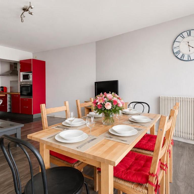Grand T4 Balcon Proche Aéroport Lyon - Apartamento de 3 dormitorios - 1