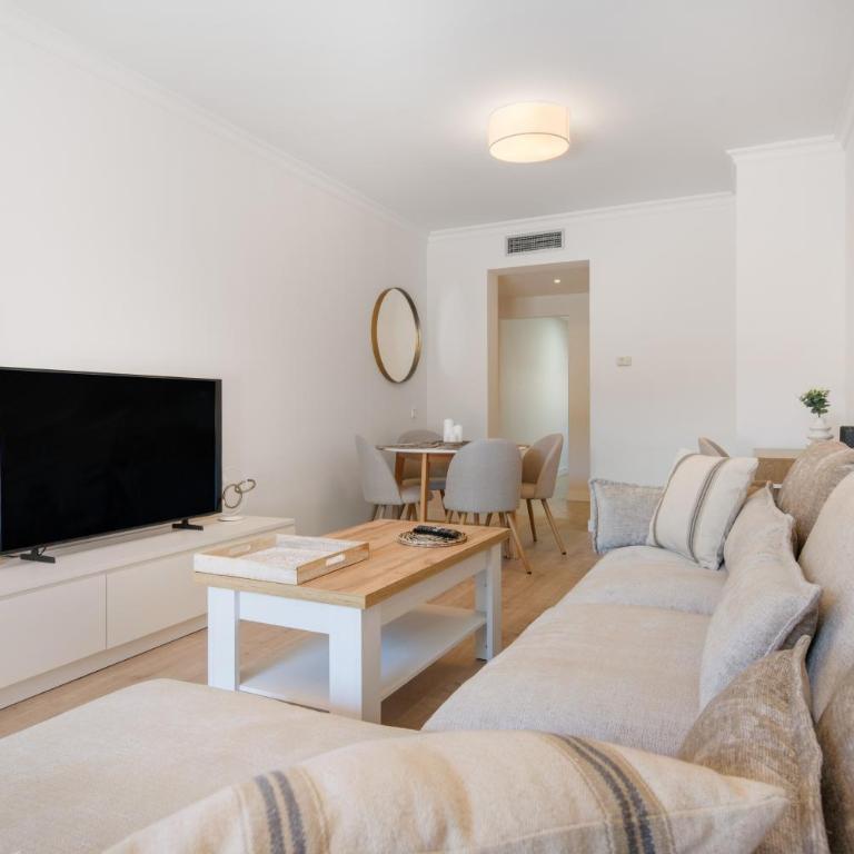 Altea Marbella - Two-Bedroom Deluxe Apartment with Garden View - 10