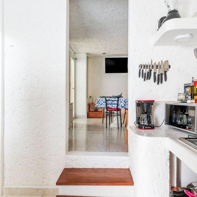 Fun and relax suite beside a park, 10 min to beaches - Apartamento - 16