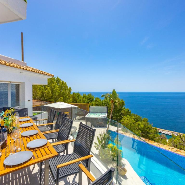 Villa Infinitysea - PlusHolidays - Villa Deluxe - 95