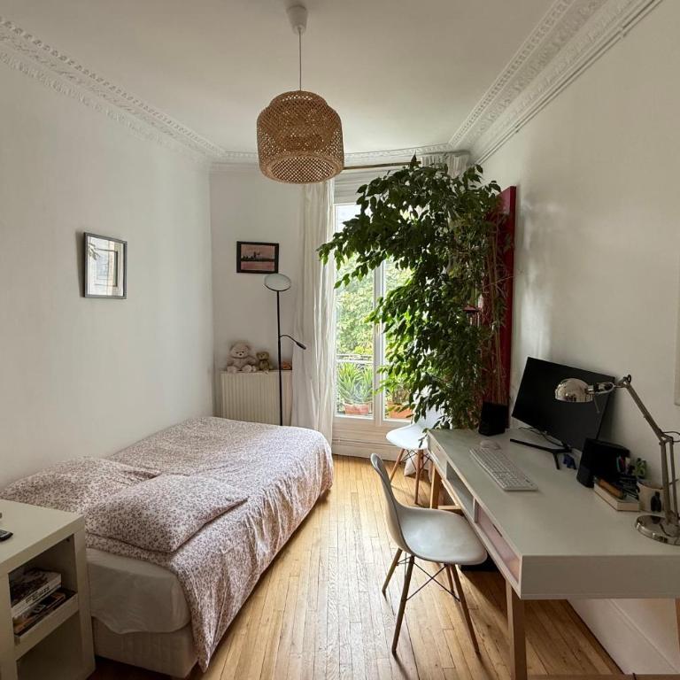 Grand appartement calme avec balcon à Paris 12 - Appartement - 14