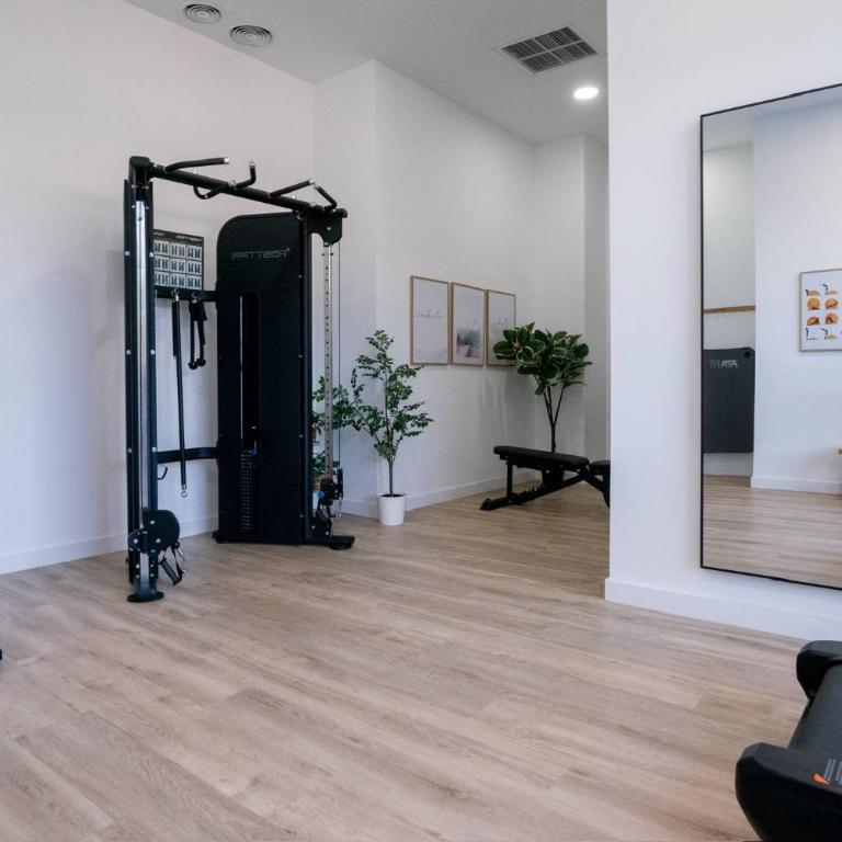 HigueronRentals Urban Sky - Deluxe One-Bedroom Apartment with City View - 25