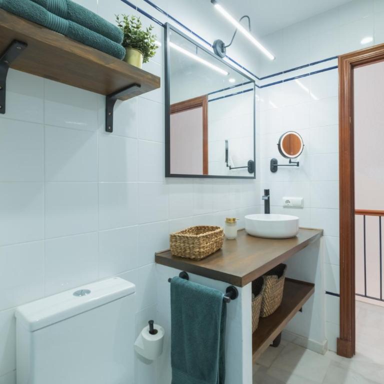 Casa Lola Conil - azotea al mar y parking - sólo familias o parejas - Casa de 2 dormitorios - 45