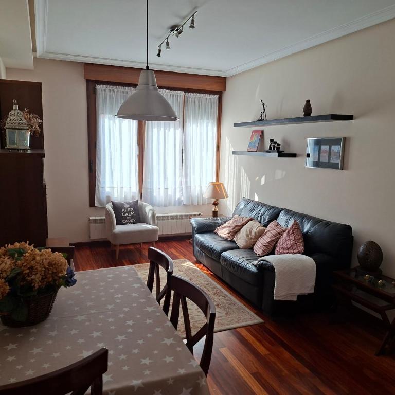 Céntrico Apartamento , 2 habit ,2 baños, 4 pax VUT3313AS - Two-Bedroom Apartment - 1