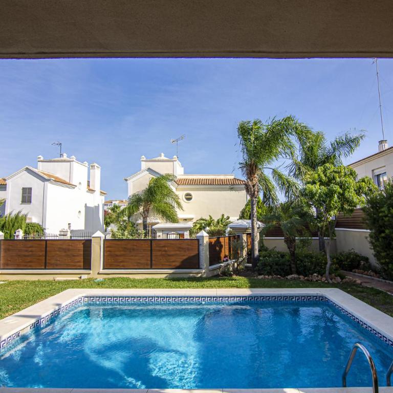 Villa en Playamar - Piscina, Barbacoa y Parking - Villa de 2 dormitorios - 2