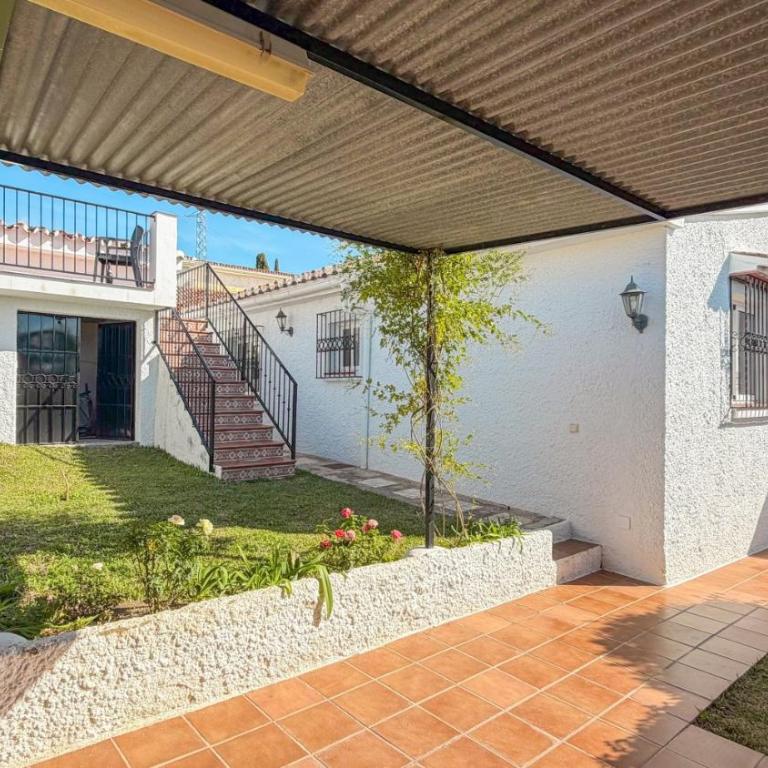 Villa Acebo with Private Swimming Pool in Nerja - Villa de 3 dormitorios - 40
