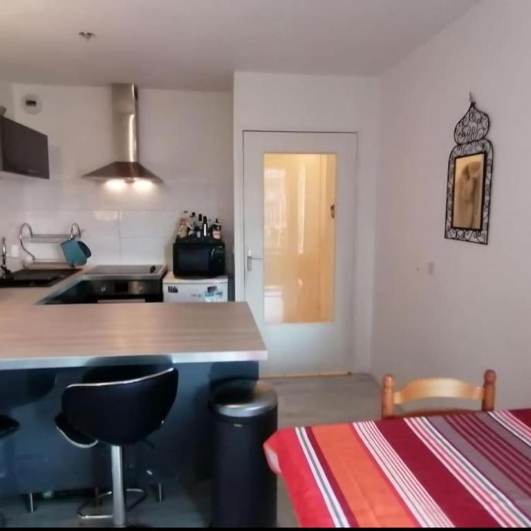 Appartement de charme, Garage, Terrasse, Piscine - Apartment mit 1 Schlafzimmer - 23