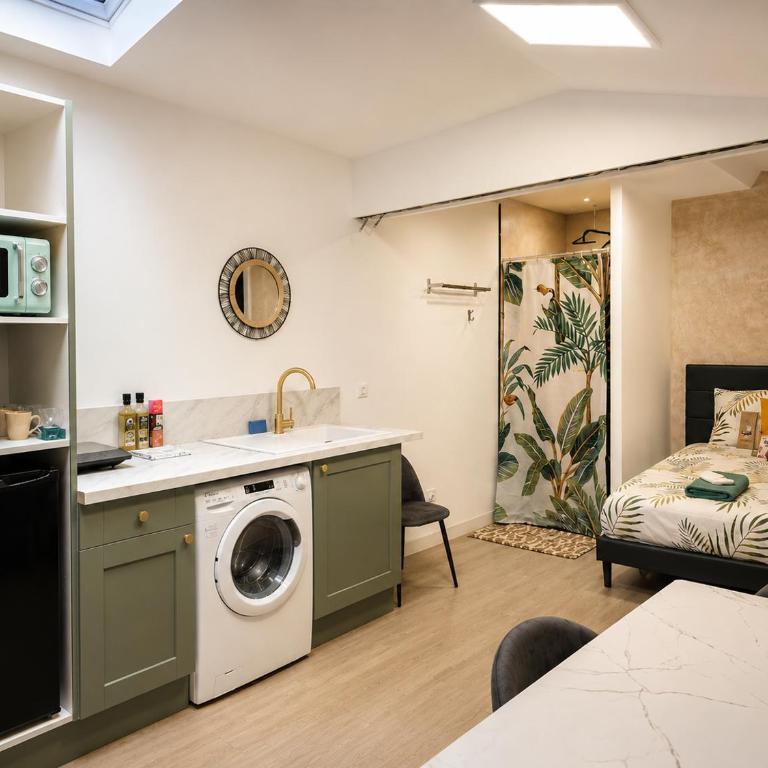 Cosy 50m2 moderne avec terrasse, spa et sauna communs, à 2 pas de la Place Dalton - Apartment mit 1 Schlafzimmer - 10