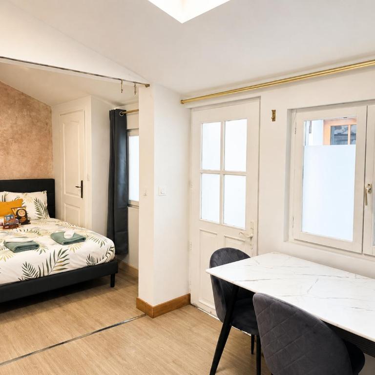 Cosy 50m2 moderne avec terrasse, spa et sauna communs, à 2 pas de la Place Dalton - Apartment mit 1 Schlafzimmer - 5