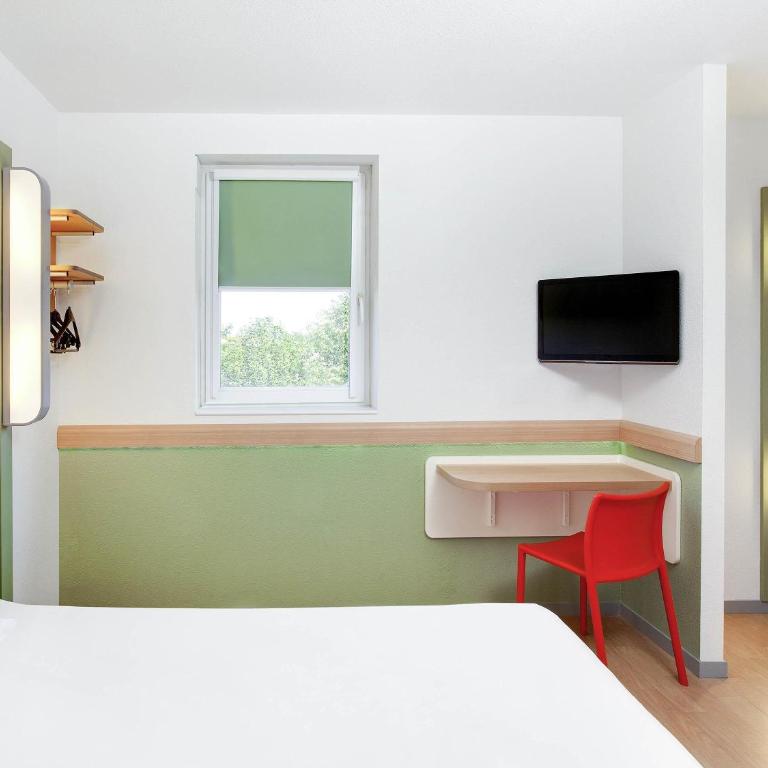ibis Budget Clermont Ferrand Centre Montferrand - Chambre Familiale - 1