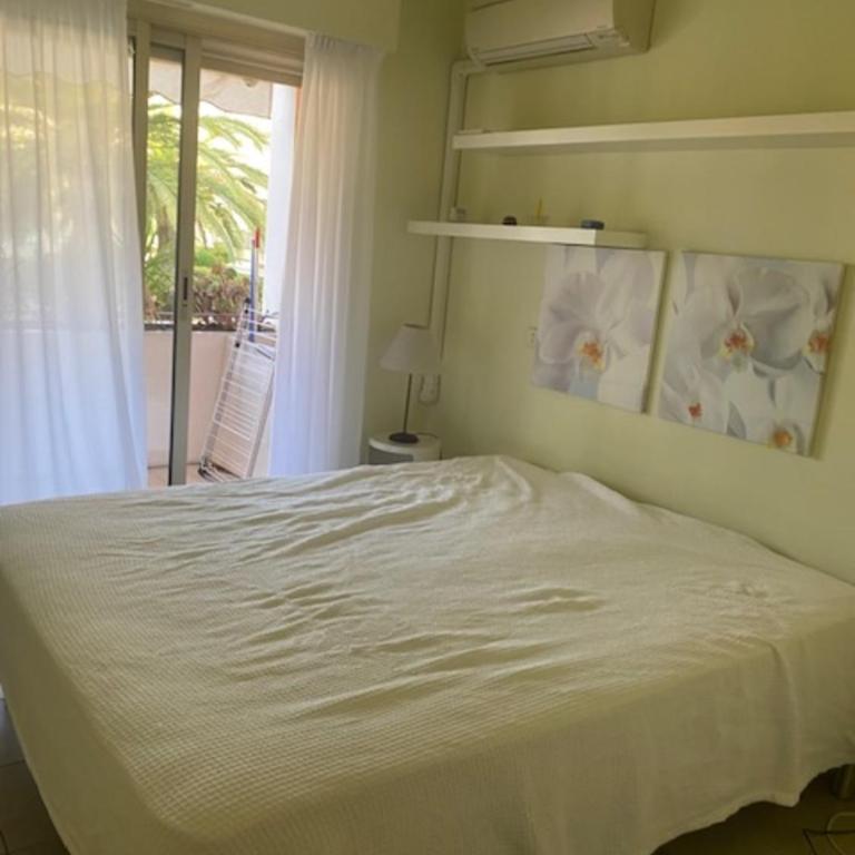 Appartement avec piscine partagée et terrasse - Appartement - 1