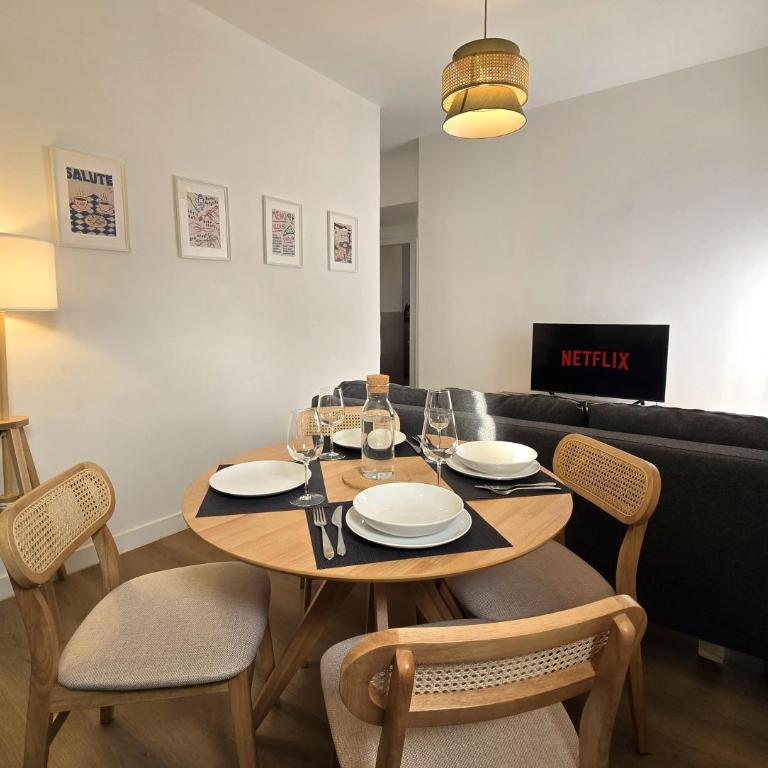 YR Apartments Milan - Ca' Granda - 1 Min Walk to Metro - Appartamento con 1 Camera da Letto e Balcone - 25
