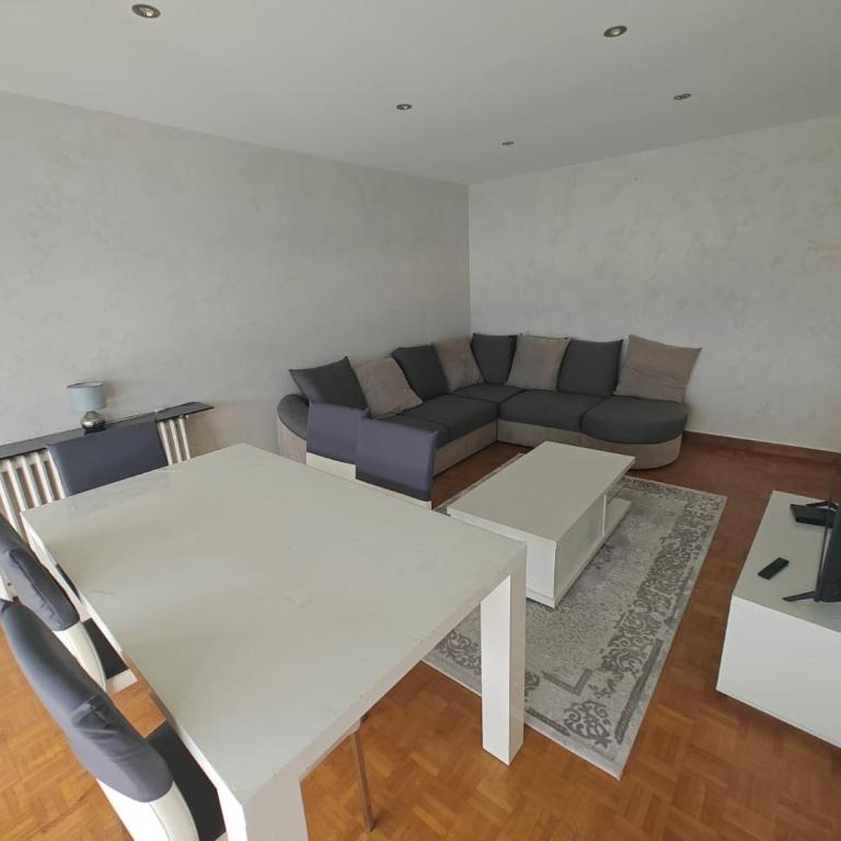 Grand T4 Vue Lac & Montagnes - 8p - Appartement 3 Chambres avec Vue sur la Montagne - 2