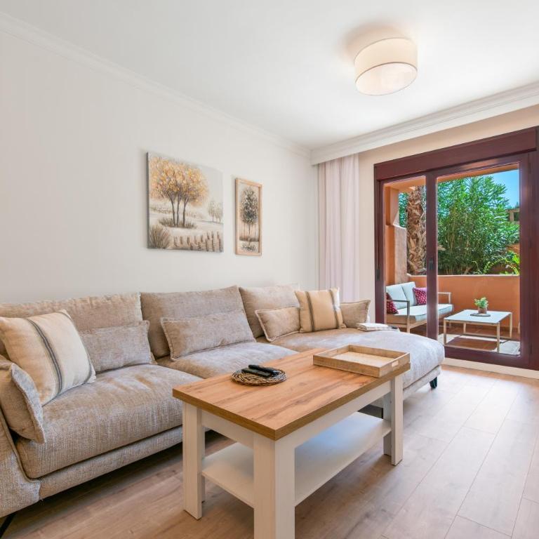 Altea Marbella - Two-Bedroom Deluxe Apartment with Garden View - 14