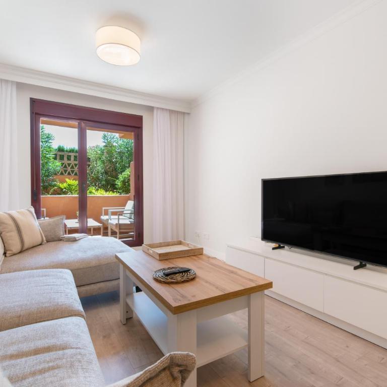 Altea Marbella - Two-Bedroom Deluxe Apartment with Garden View - 26
