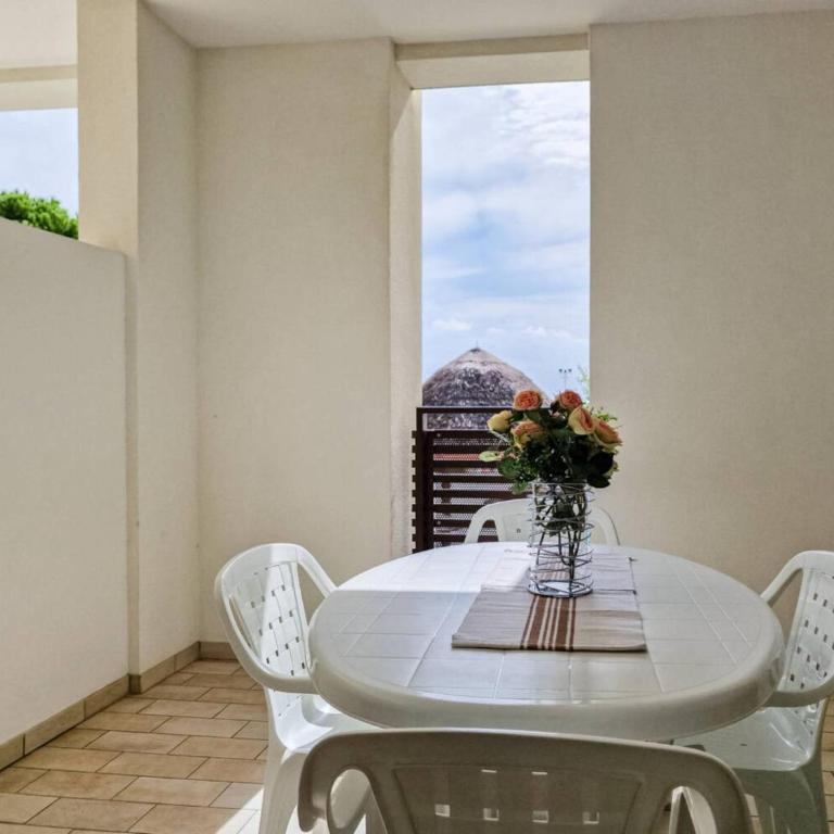 Apartment with a comfortable sunlit terrace - Appartamento - 1