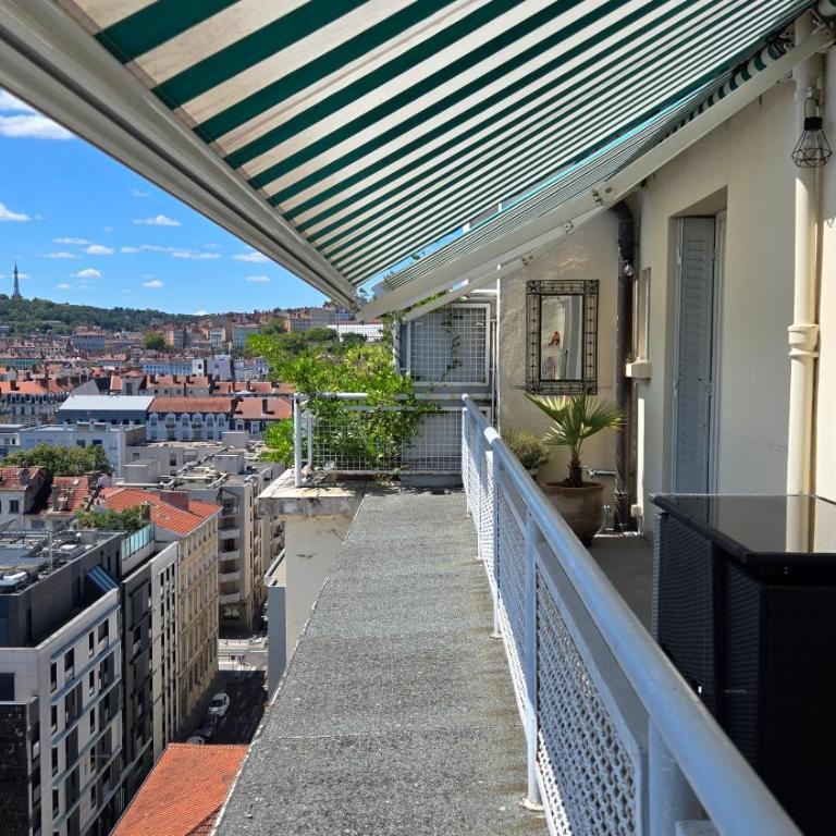 PLEIN SUD CLIMATISE Terrasse Garage Netflix - Appartement avec Balcon - 7