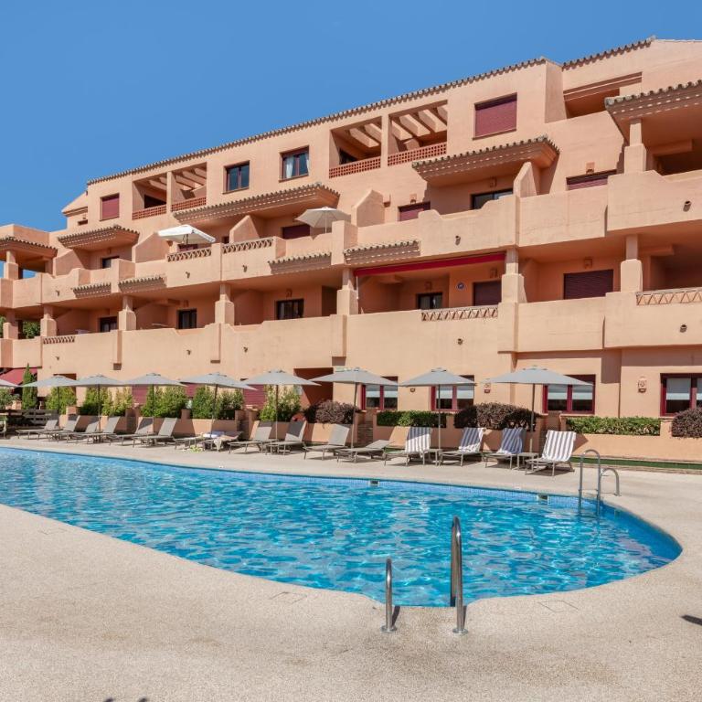Altea Marbella - Two-Bedroom Deluxe Apartment with Garden View - 1